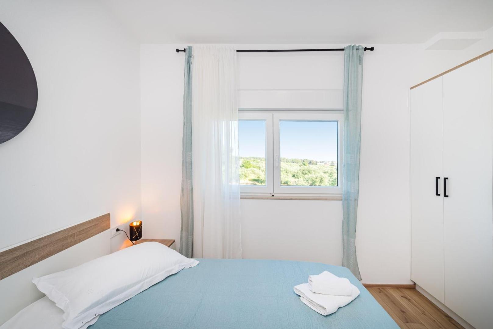 Crowonder Sun Dance Apartments With Heated Swimming Pool Seaview And Garden Sveti Filip i Jakov Esterno foto